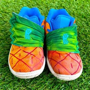 🎉SOLD ELSEWHERE 🎉 Toddler Kids Nike Kyrie 5 Shoes sponge bob pineapple